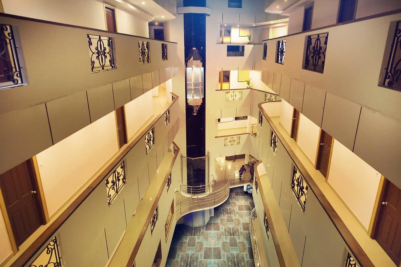 ****  Hotel Rainbow Suites Kannur India